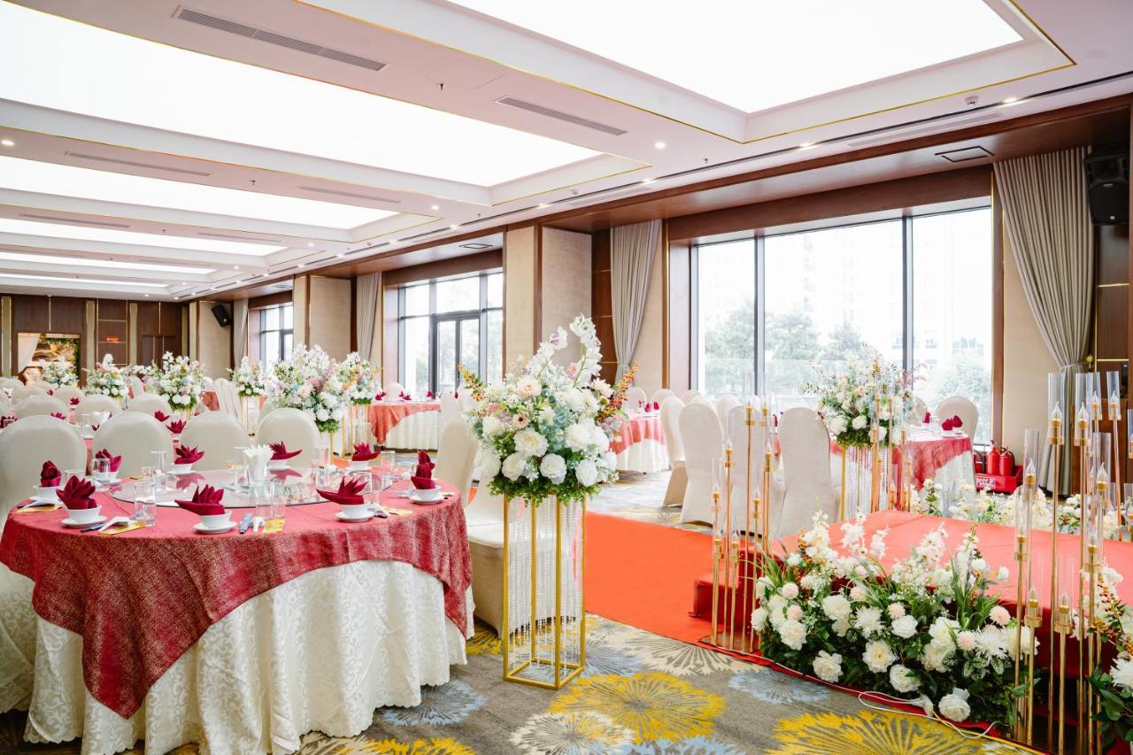 แกรนด์ ฟีนิกซ์ โฮเต็ล บักนิญ Hotel Bac Ninh ภายนอก รูปภาพ