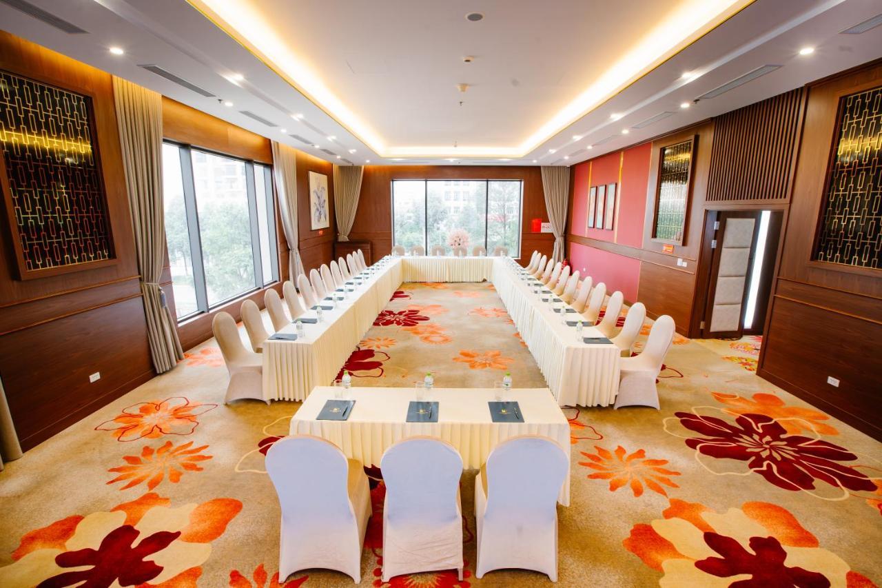 แกรนด์ ฟีนิกซ์ โฮเต็ล บักนิญ Hotel Bac Ninh ภายนอก รูปภาพ