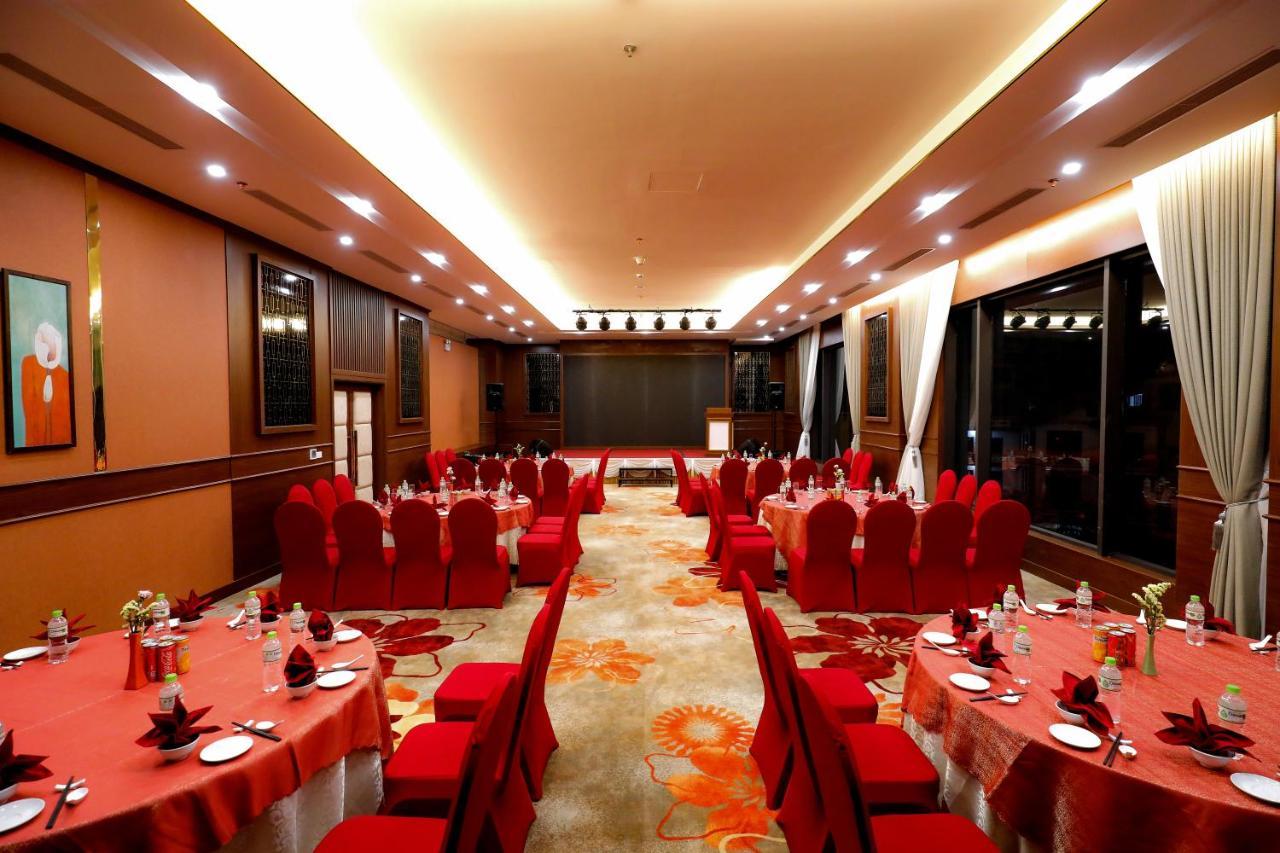 แกรนด์ ฟีนิกซ์ โฮเต็ล บักนิญ Hotel Bac Ninh ภายนอก รูปภาพ